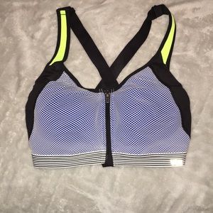 Victoria’s Secret Padded Sports Bra!